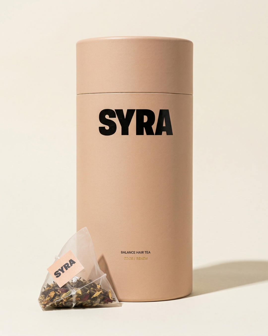 Syra Balance Hair Tea 02:05 Renew canister with plastic-free tea bag on light background
